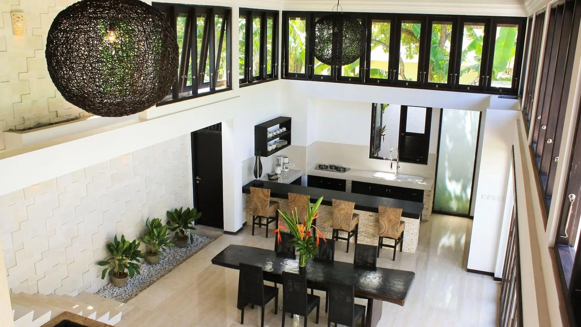 Artemis Villa Hotel Seminyak 4*,